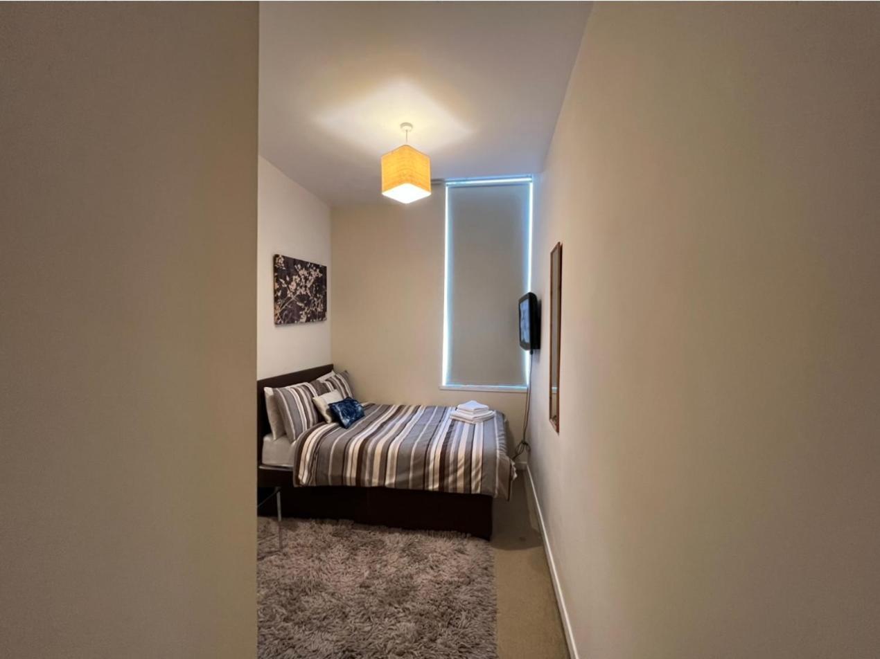 Aberdeen Stay Central 2-Bedrooms Apt-No Party Exterior photo