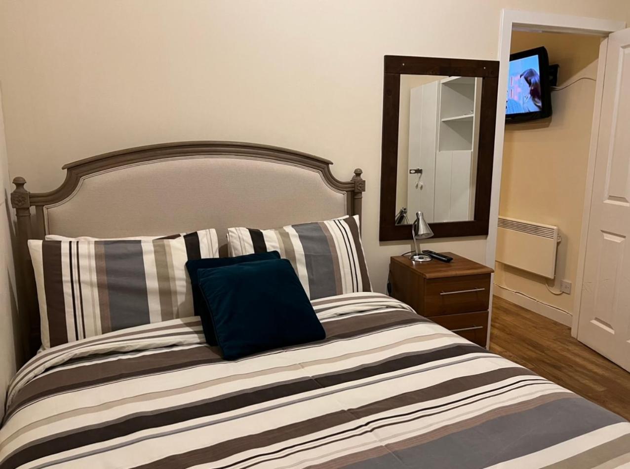 Aberdeen Stay Central 2-Bedrooms Apt-No Party Exterior photo