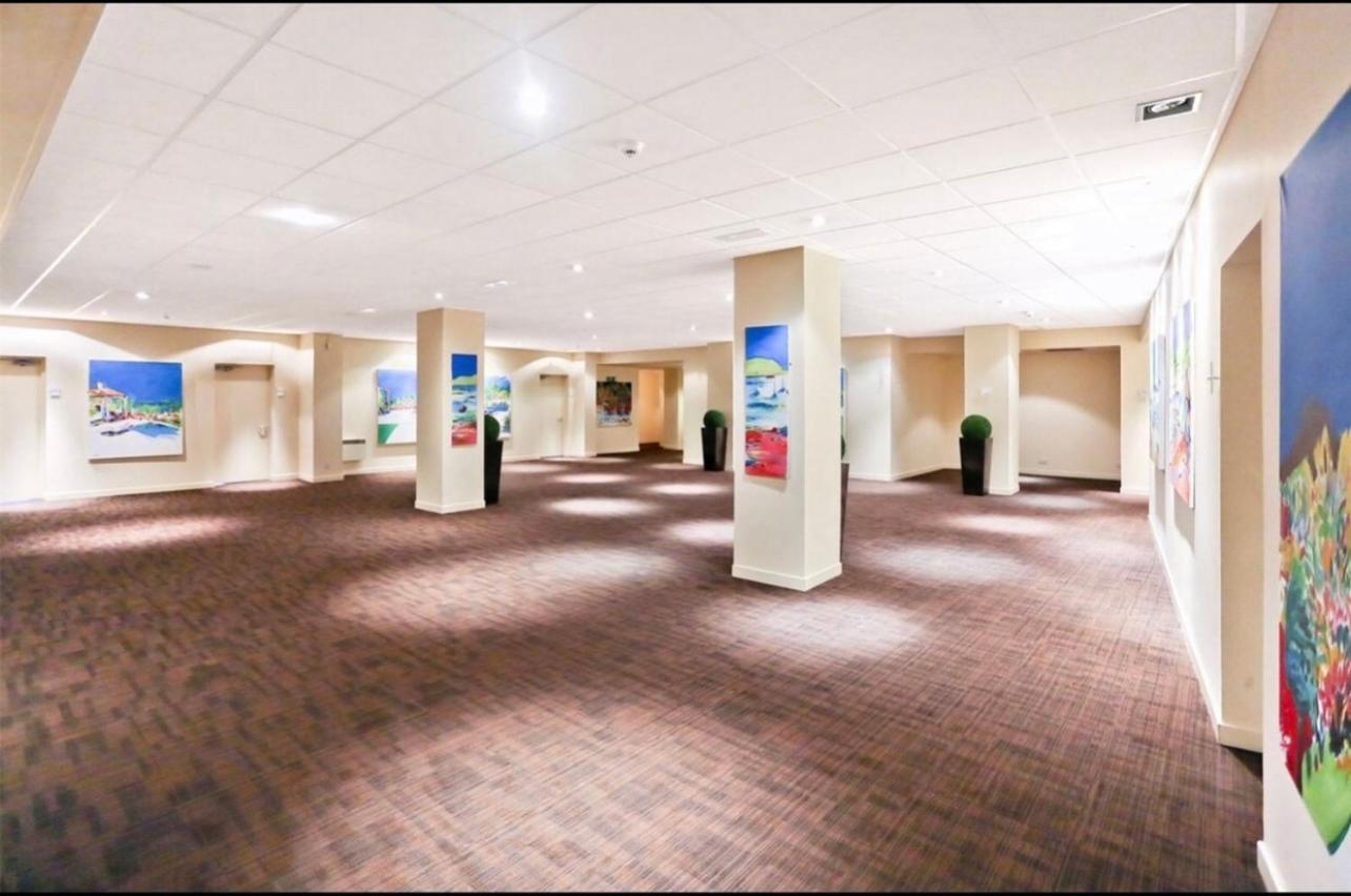 Aberdeen Stay Central 2-Bedrooms Apt-No Party Exterior photo